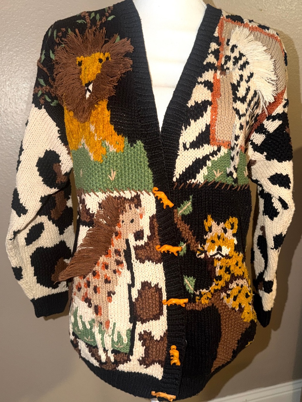 Med Knit Cardigan Sweater Multi Color Animal Print Pattern Warm Ramie Cotton
